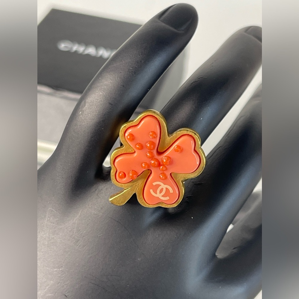 Chanel CC Logo Clover Ring size 6 - Picture 8 of 9